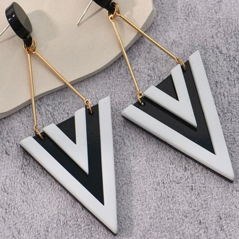 GLAM - Straight to the Point Earrings